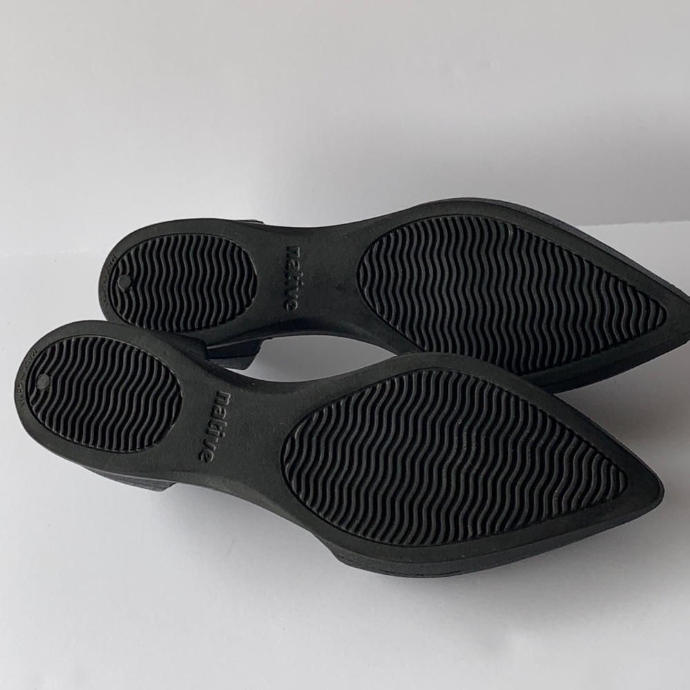 ‼️sold‼️Native Women's Audrey Flat 7 - Picture 6 of 9